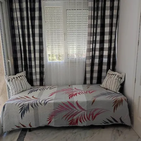 Apartment Apartamento El Coloso 4q